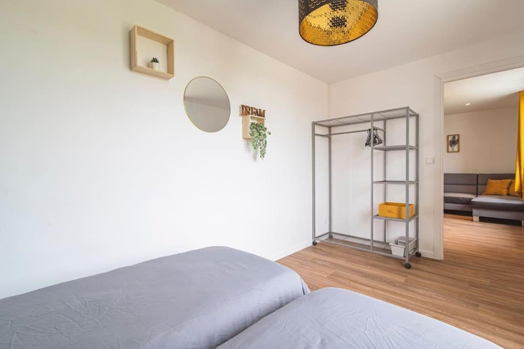"Le Chaleureux" Appartement Pour 4 Personnes Isles-sur-Suippe Eksteriør billede